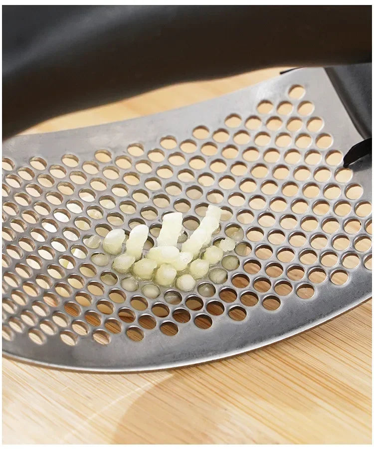 Handheld Garlic Crusher